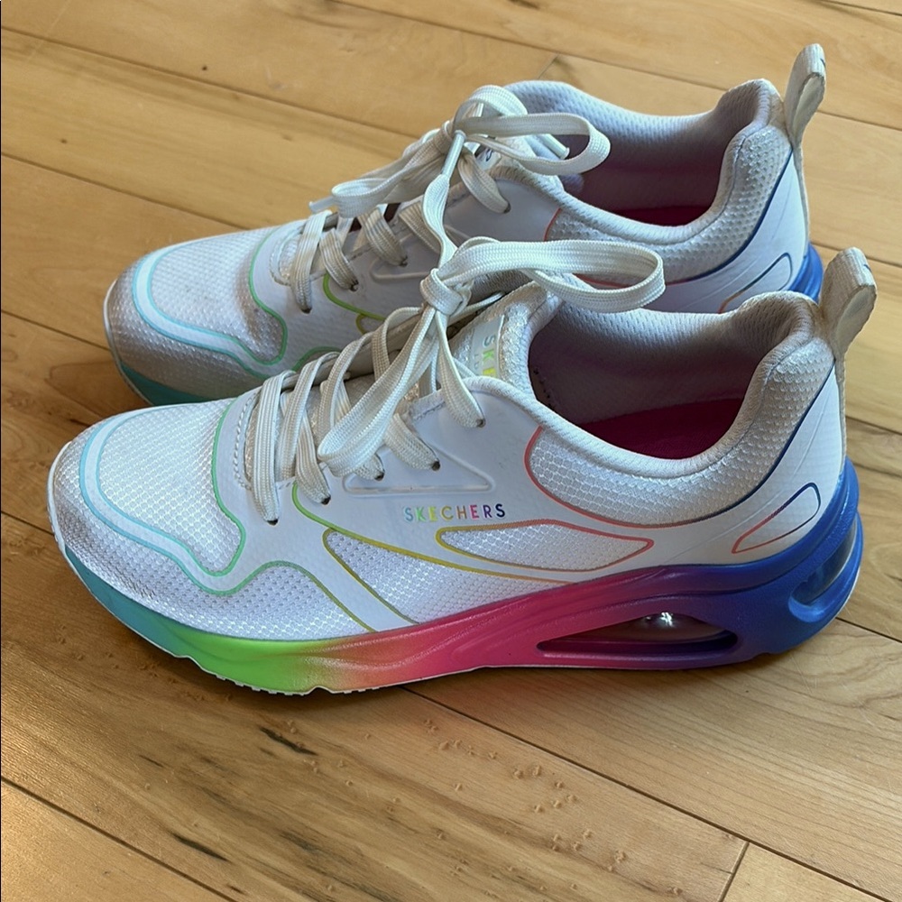 Skechers Women's Tres-Air Uno Rainbow Roads Sneaker - Women’s US 5.5